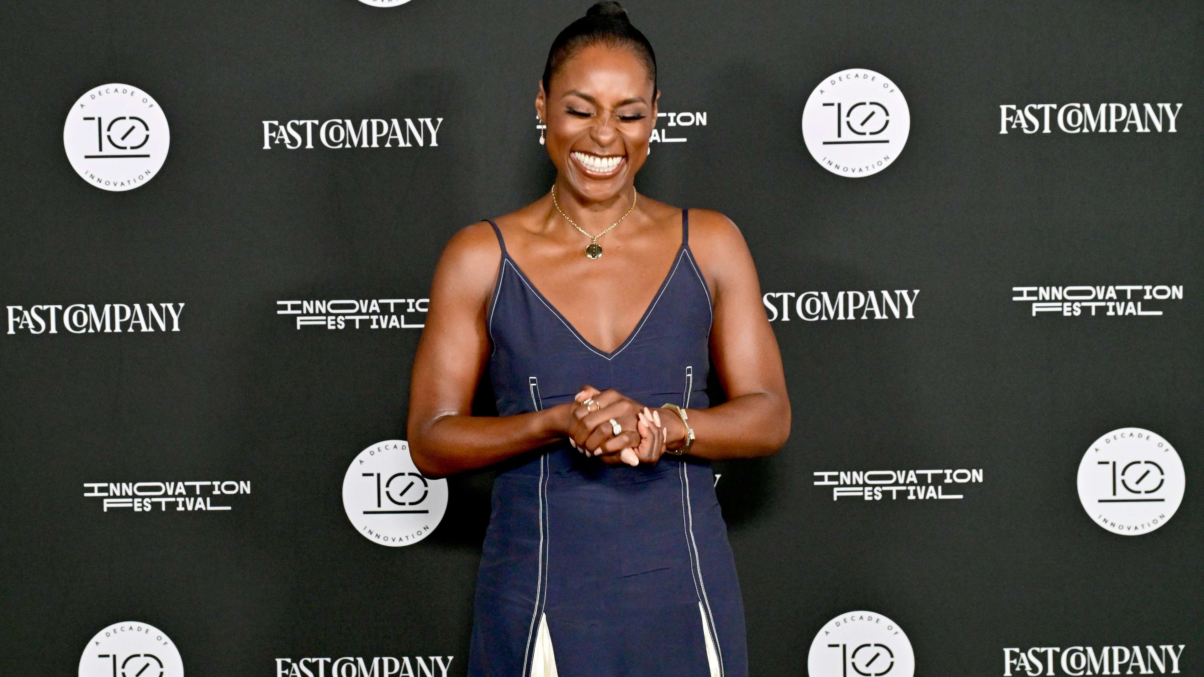 秀的新晋小 秀的新晋小